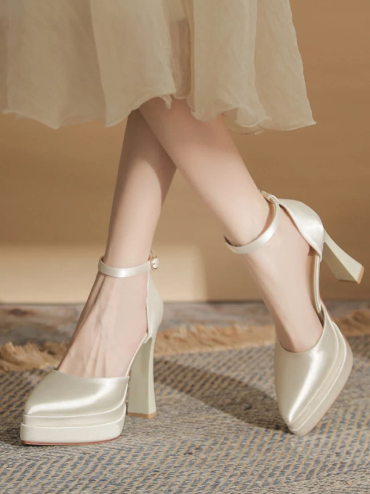 Eleganti Sandali con Tacco Alto da Donna per Sfilate di Moda, Comodi con Tacco Sottile, Impermeabili, con Plateau e Punta Affusolata, Scarpe Singole per Cerimonie