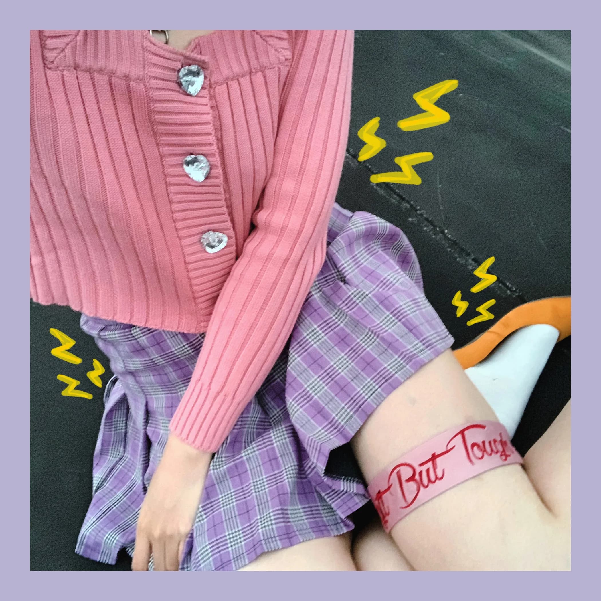 Gonna a Vita Alta a Quadri Stile College JK Viola con Effetto Snellente e Plissettatura