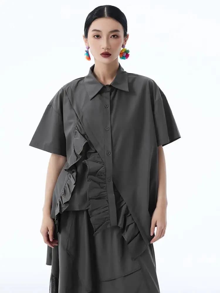Camicetta elegante da donna con volant irregolari rossi di grandi dimensioni Nuova camicia a maniche corte con risvolto Moda marea Primavera Estate