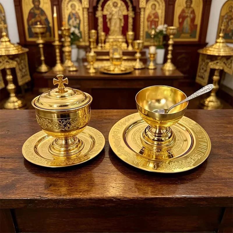 Set di Calici per Santa Comunione Placcati in Oro Vintage con Coperchio, Cucchiaio e Patena per Liturgia Ecclesiastica, Altare Domestico, Preghiera, Regalo Cristiano