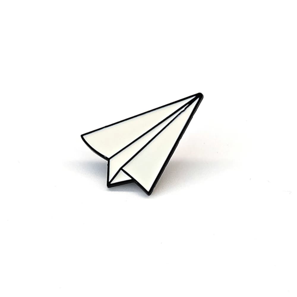 1pcs Origami Paper Airplane Paper Enamel White Handcraft Lover Brooch Metal Badge Pin Cute Trendy Kids Costume Jewelry Gift