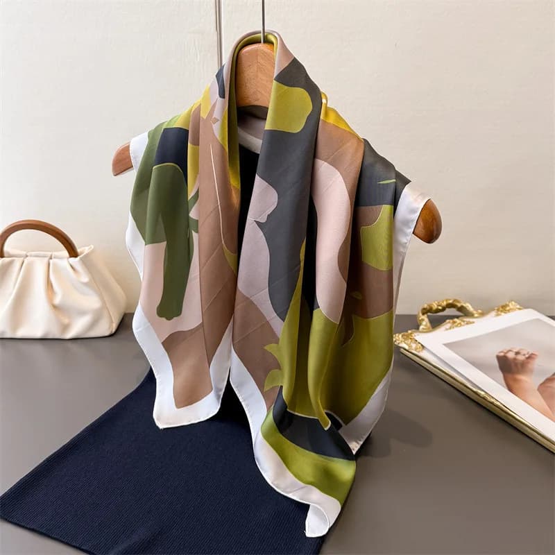New Women's Square Scarf 2026 in Synthetic Silk with Floral Print, Scarf, Bandana, Women's Scarf, Copricapo, Hairband