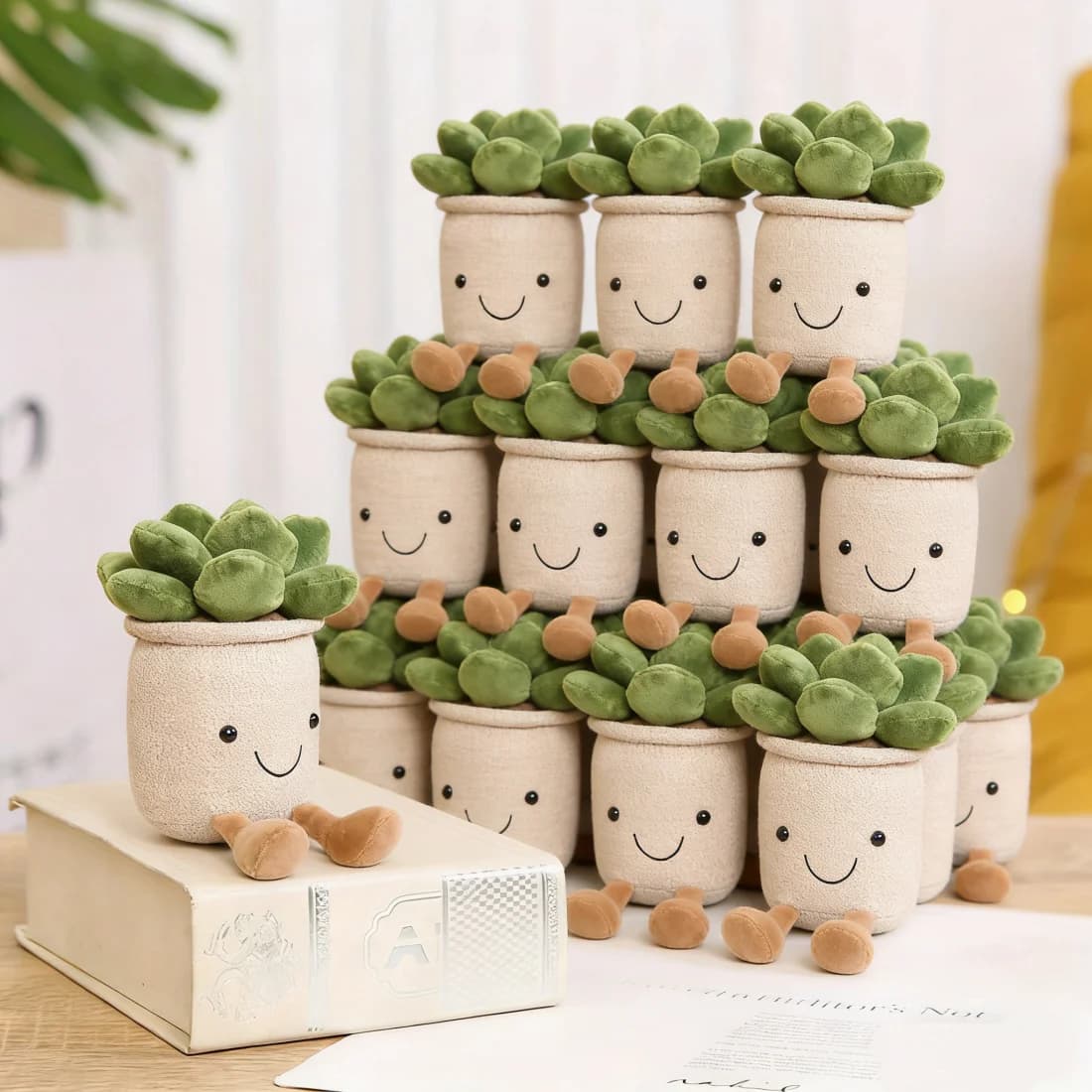 Cuscino Peluche Succulento All'ingrosso - Confezione Multipla da 25 cm, Morbido Giocattolo Imbottito a Forma di Pianta in Vaso, Decorazione Kawaii per la Casa, Regalo Multi-Pacco per Bambini e Feste