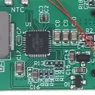 Modulo di ricarica rapida da 22,5 W Schermo a colori TFT Kit banca di potere digitale fai-da-te Custodia per batteria 21700 Ricarica rapida Mini alimentazione portatile
