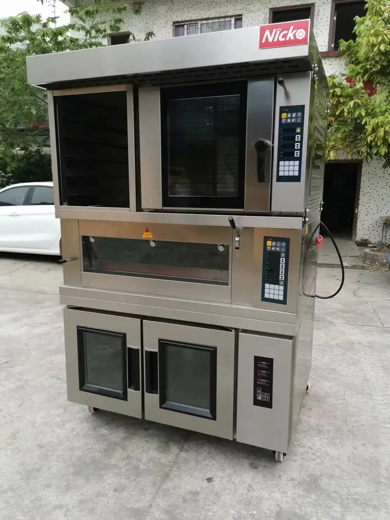 # Forno per pizza a gas da 60 Hz 220 Volt Forno da forno a gas da 3 vassoi da tavolo con piastra in pietra