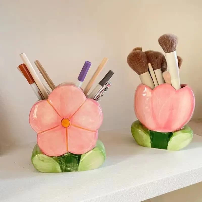 Flower Pen Holder Ceramic Desktop Decoration Cute Girl Desk Office Storage Box Stationery Shelf Storage Tank