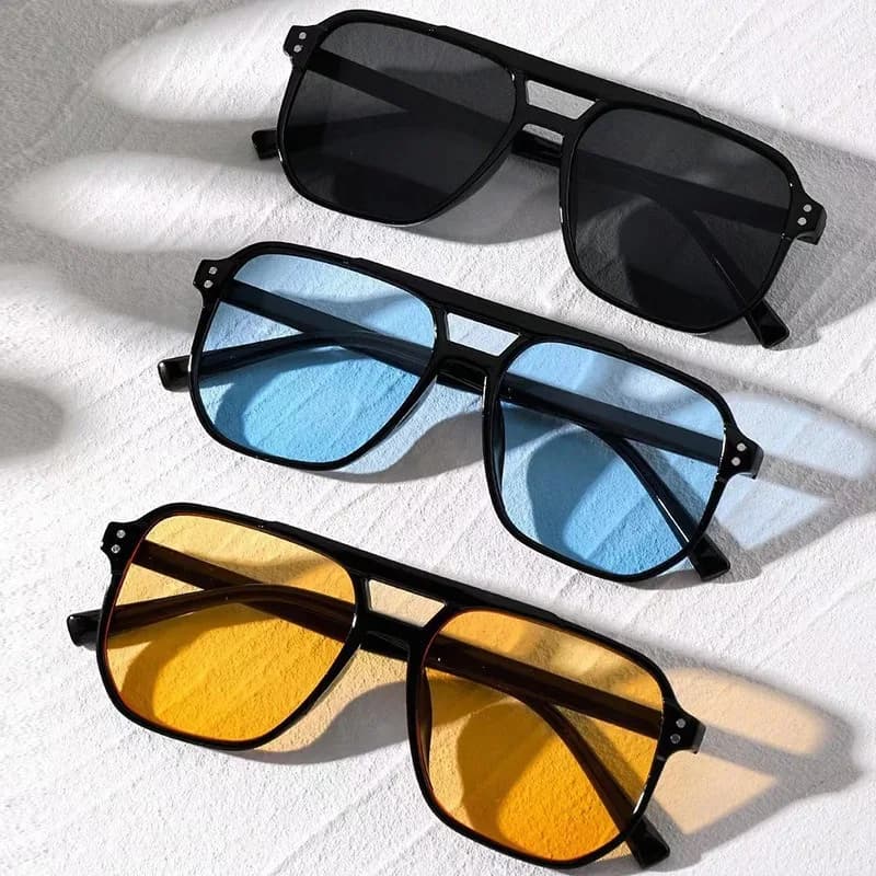 Occhiali da Sole Vintage Unisex Grandi Quadrati Neri con Lenti Nere UV400 da Uomo e Donna, Firmati e di Design