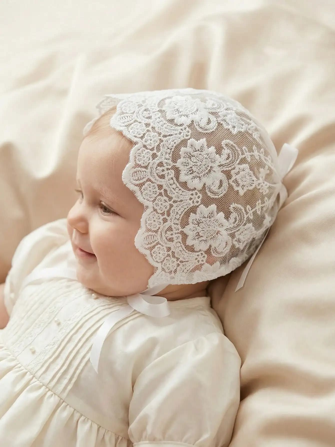 Cappellino con Visiera in Pizzo per Neonati, Stile Principessa con Ricami Elaborati, 0-3 Mesi, Primavera-Estate