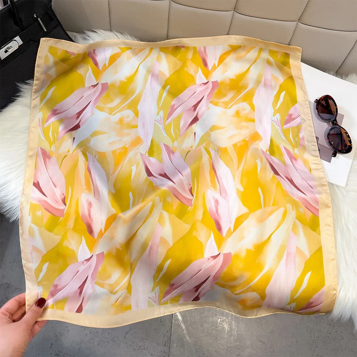 Sciarpa Quadrata di Lusso in Seta 65x65cm 2026 per Donna, Foulard in Raso alla Moda, Fascia per Capelli, Nastro per Capelli, Bandana