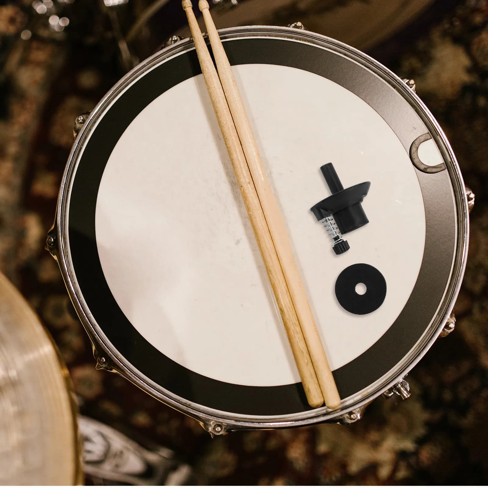 Set di accessori per batteria: Supporto in plastica con feltro per il fissaggio inferiore del piatto, morsetto stabile per supporto piatto jazz, ricambi per stativo piatto.