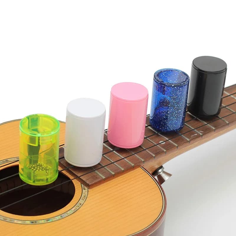 1PC Anello da dito musicale Ritmo Sabbia Shaker Finger Shot per Ukulele Chitarra Strumenti musicali Accessori 5 colori