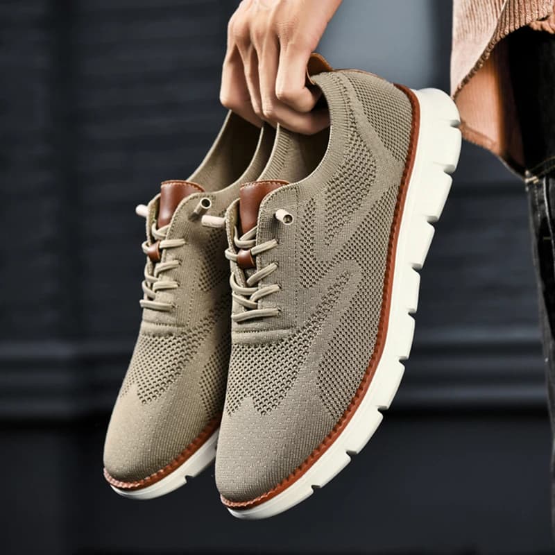 Scarpe da uomo Sneakers leggere Scarpe casual in tela da uomo Slip traspiranti su mocassini da uomo resistenti all'usura Zapatillas Hombre