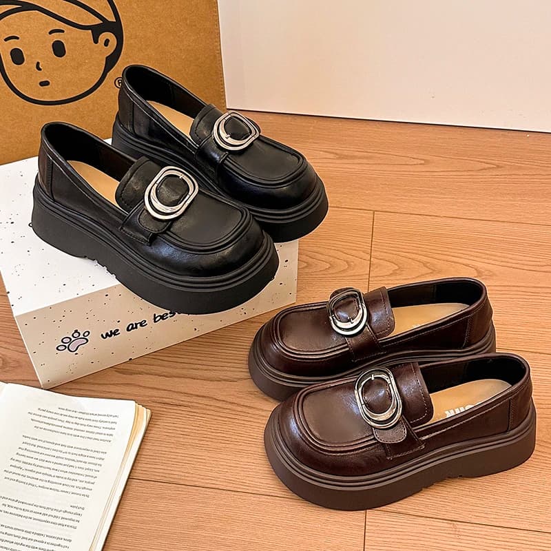 Women's Loafers 2026 New Autumn Hot Style Thick Sole Heightening Versatile British Style Small Leather Shoes
