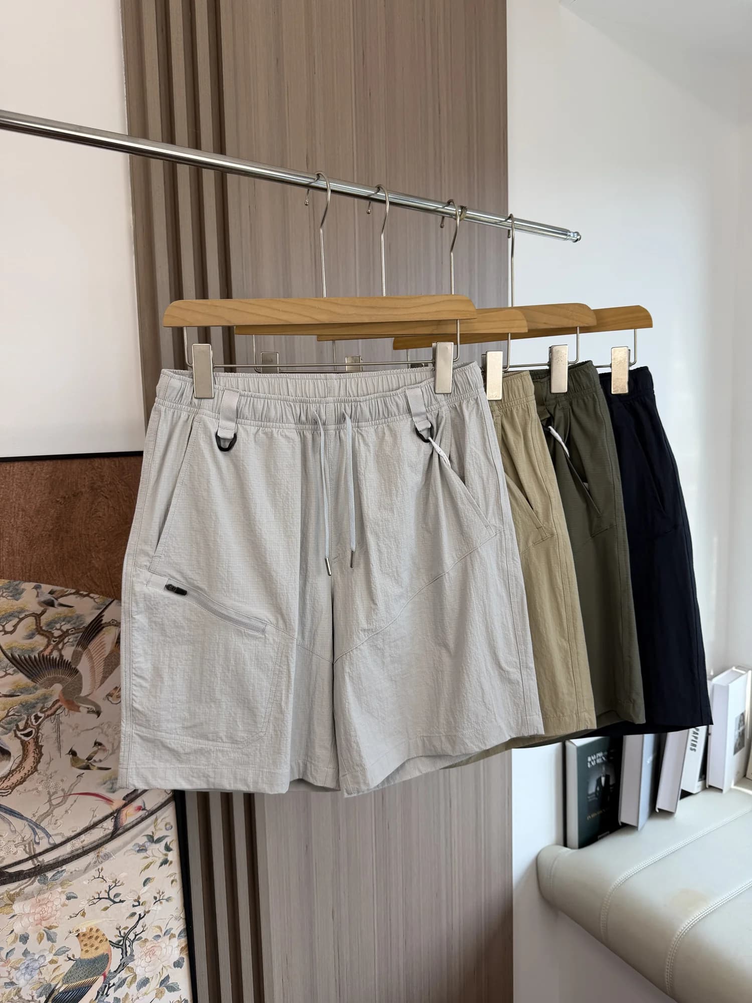 Quick Dry Outdoor Men's Shorts Breathable Moisture Wicking Casual Loose Fit Summer Sport Elastic Trendy Knee High Shorts