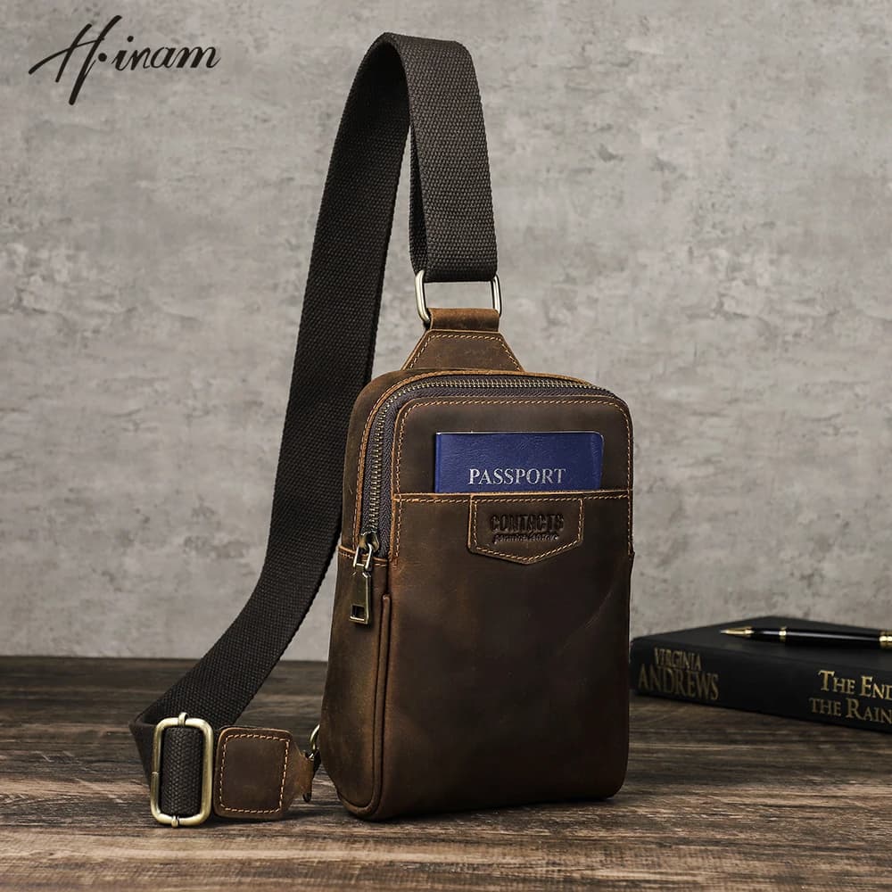Zaino da viaggio Vintage in pelle di cavallo pazzo spesso da uomo triangolo da viaggio confezione da 8 "Tablet borsa a tracolla singola in pelle bovina Daypack uomo