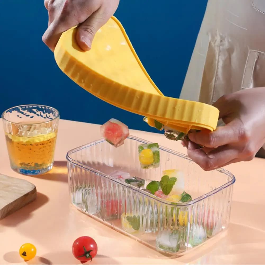 Stampo per cubetti di ghiaccio in silicone con scatola portaoggetti e paletta, 32 scomparti, stampo per ghiaccio per congelatore, contenitore impilabile a prova di perdite