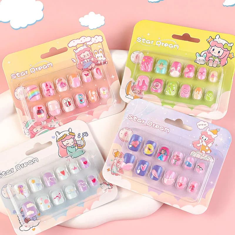 12 Pezzi Unghie Finte per Bambini Stile Coreano, Adesivi per Unghie Carini e Divertenti, Regalo per la Festa dei Bambini