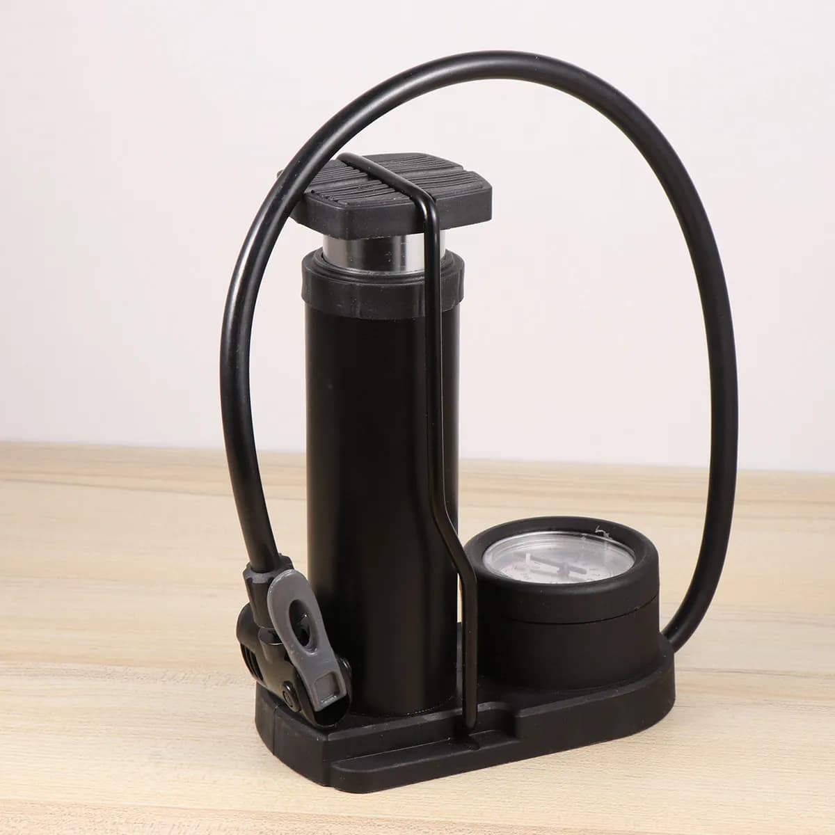 Mini Pompa da Pavimento Portatile in Lega di Alluminio per Bici, E-Bike e Moto con Doppia Valvola Compatibile USA/Francese