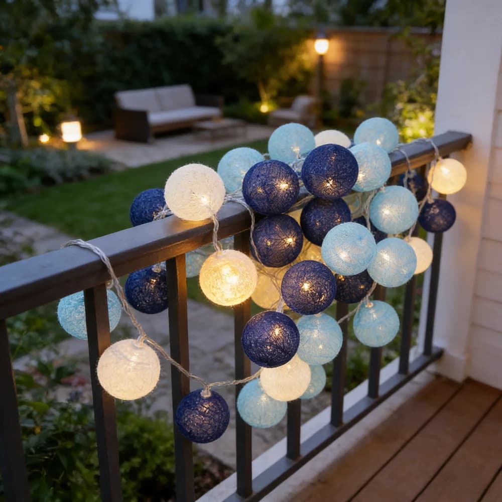 Luci a Batteria per Feste e Matrimoni, Catena Luminosa Colorata con 10/20 LED, Palline in Cotone, Decorazioni Natalizie, Lampada per Arredamento Casa