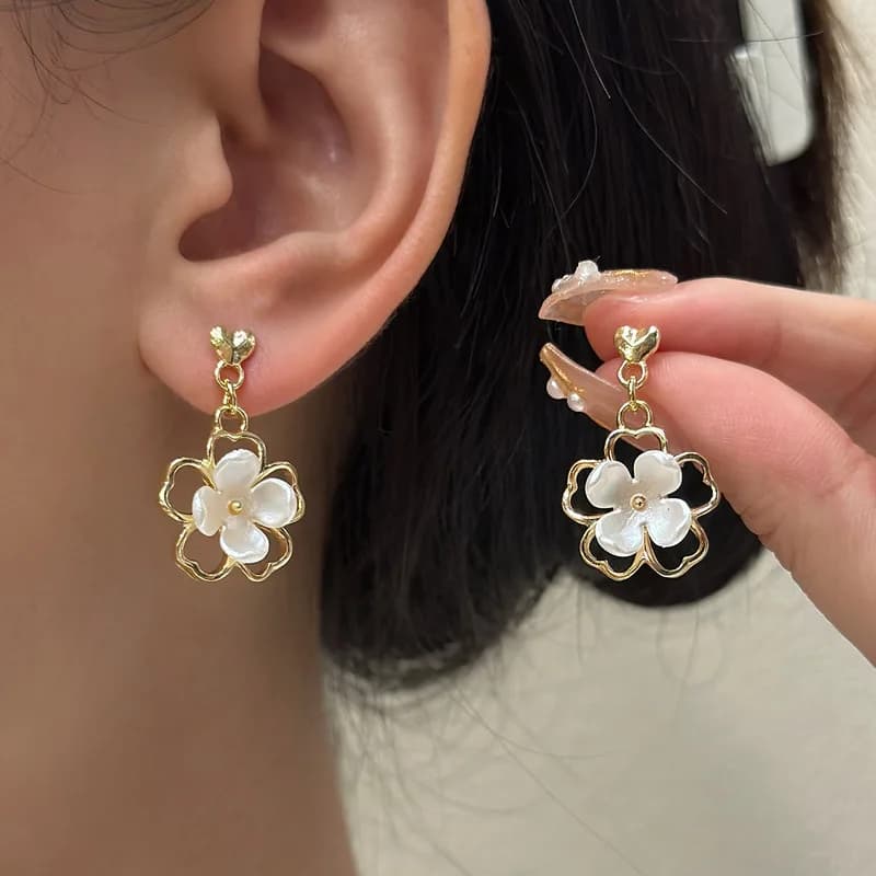 Nuovi Orecchini alla Moda 2024 con Fiori, Gioielli da Cerimonia per Donne, Eleganti e Raffinati, Regalo per Feste, Vendita Calda