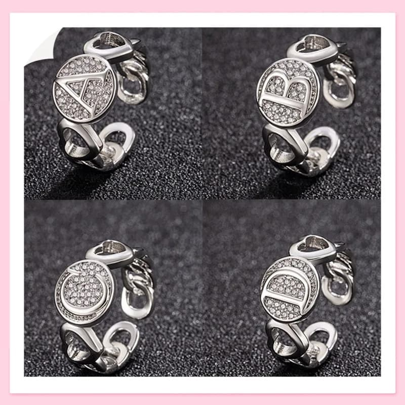 Nuovo Anello di Lusso in Rame con Zirconi Incastonati, Placcato in Oro Vero, con Lettera Lucida, Versatile e Personalizzato