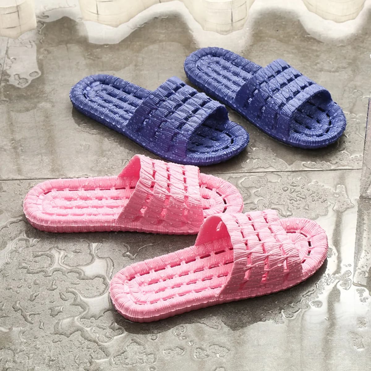 Lightweight shoes with leaks Slippers Women's Platform Swimsuit Super Soft Beach Women's Comfort Couples Interior slides Shower shoes