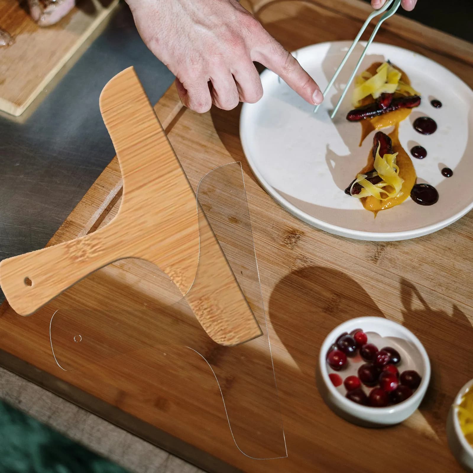 Grande Modello per Tagliere in Acrilico con Manico, Trasparente e Riutilizzabile, per Taglieri da Salumi e Stencil per Lavorazione del Legno