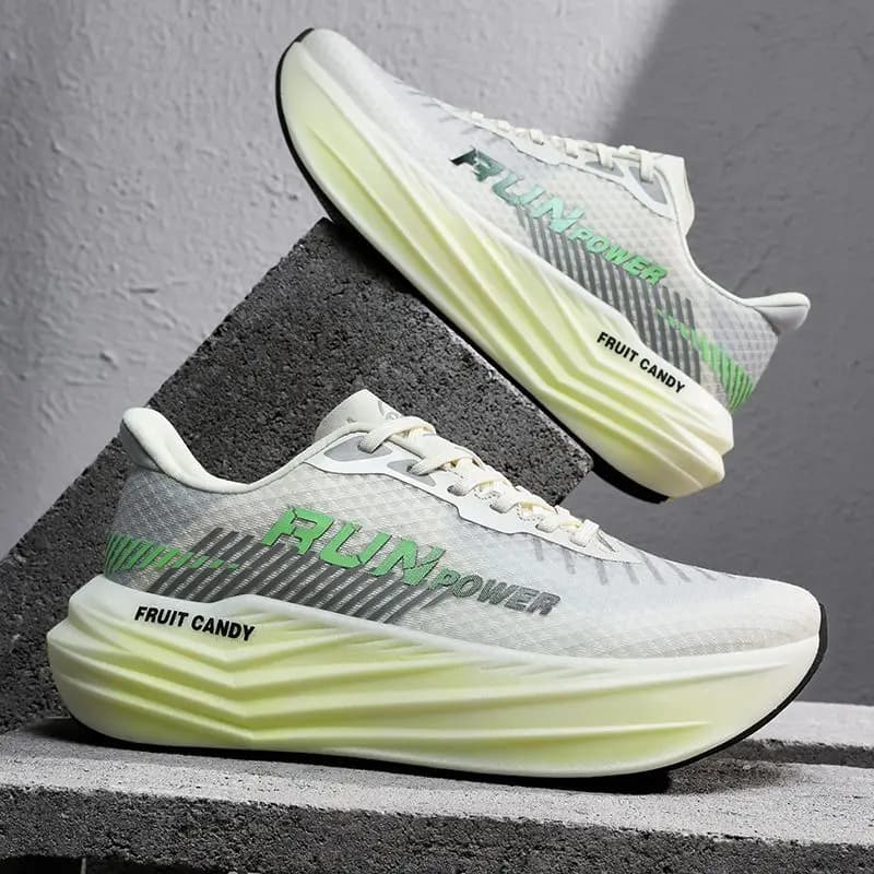 Nuove scarpe da corsa Suola morbida Scarpe da uomo e da donna traspiranti Scarpe da corsa sportive casual Stile coppia