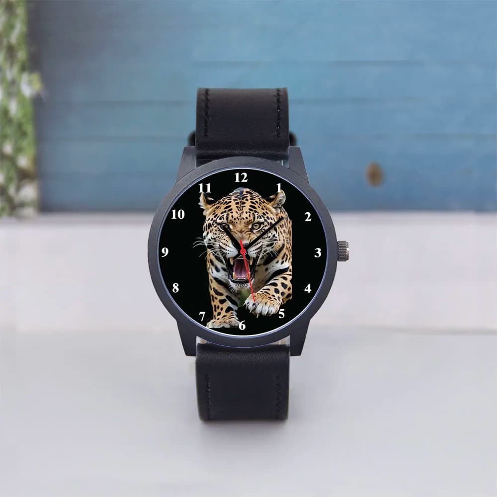 Universal watch with quartz movement with rose gold dial Mm for men and women, black silver wristwatch, gift souvenir in watch box