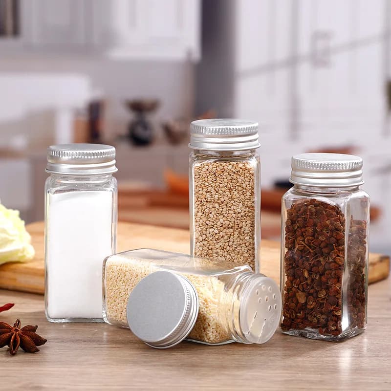 12 barattoli di spezie da cucina da 120 ml contenitori per erbe bottiglie di condimento barattoli di spezie in vetro quadrato da 4 Oz con set di metallo argentato in legno
