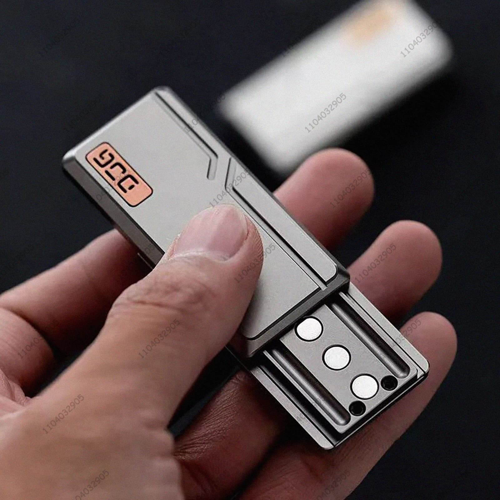 DJG Fidget Slider EDC Giocattolo Lega di titanio Magnetico Fidget Spinner Diapason Card Pusher Fidget Gear Gadget Sollievo dallo stress