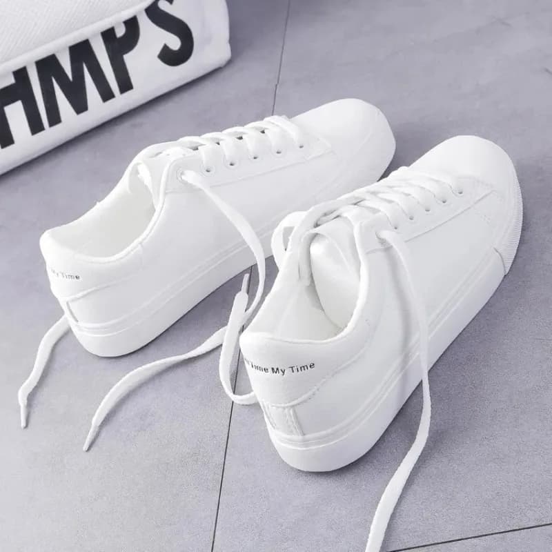 2024 nuove scarpe da ginnastica da donna moda scarpe vulcanizzate traspiranti scarpe con plateau in pelle Pu scarpe casual stringate bianche Zapatos Mujer