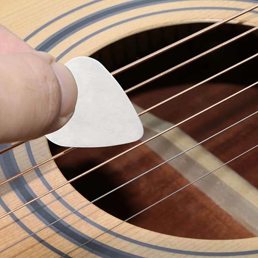 5 pz Spessore 0.3mm Plettri per Chitarra in Acciaio Inox a Forma di Cuore Palette per Chitarra Vestito per ABS Premium Basso Elettrico Acustico JXB