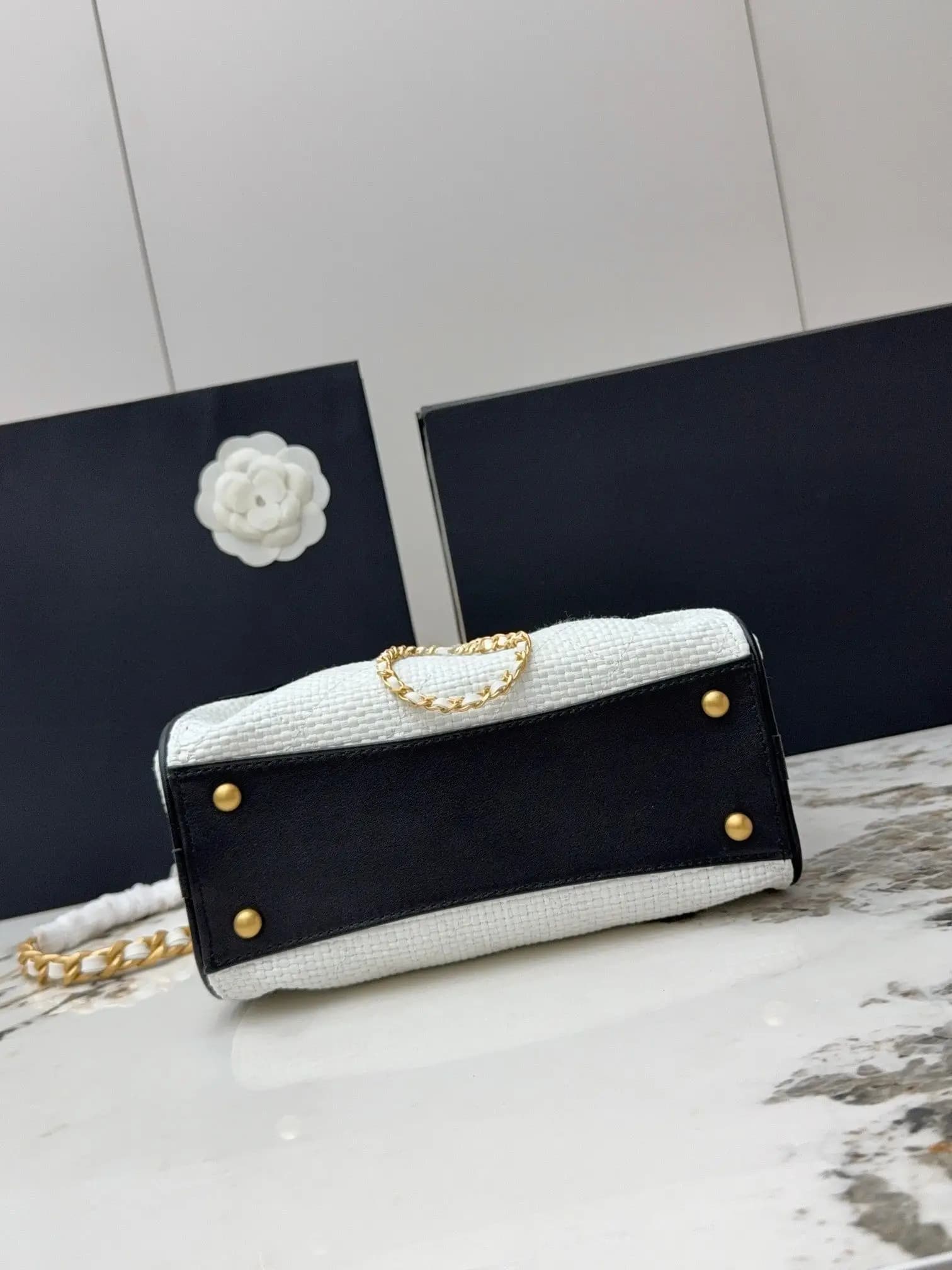 Multi-scene Soft Textured Fashion Versatile Leather Satchel Smooth Silhouette Hand Grip Bag Women Shoulder Handbag Crossbody Shoulder Purse Universal All-match Vacation Retail Shopping Storage Bag