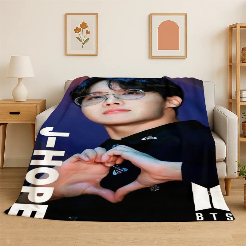 Coperta in flanella Kpop B-BTS Jung Hoseok J Hope, morbida e calda, per camera da letto, soggiorno, letto, viaggi, campeggio, picnic, regalo
