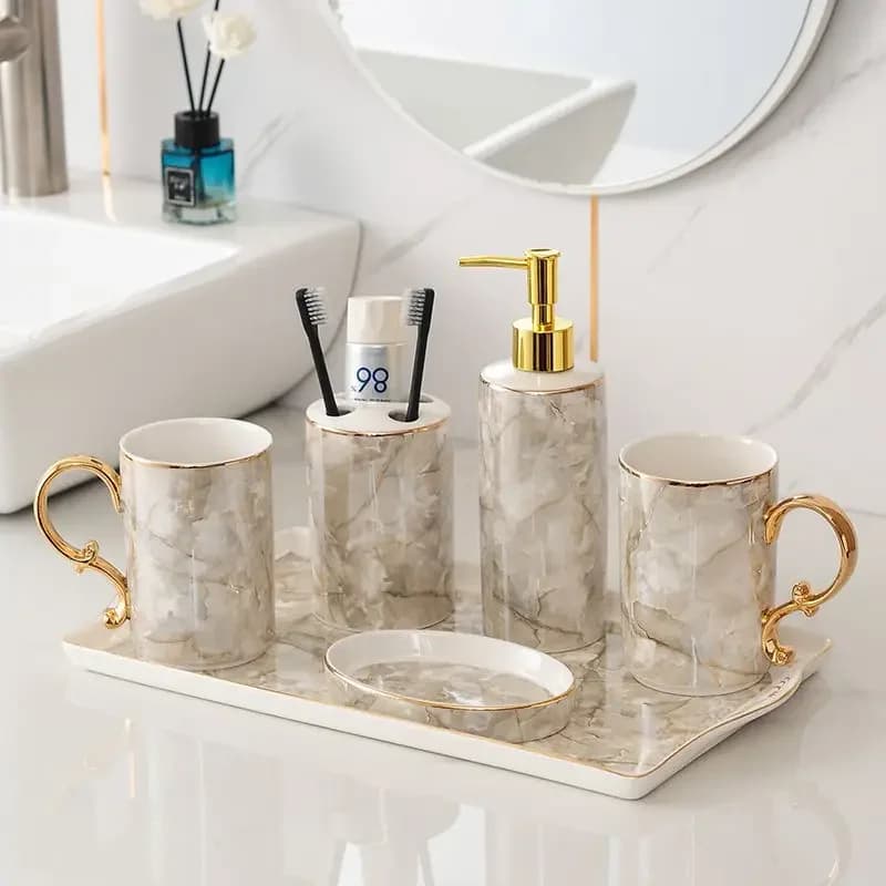 Set di Accessori per Bagno in Ceramica Effetto Marmo Europeo: Porta Spazzolini, Bicchiere, Portasapone, Dispenser per Shampoo e Bottiglia Decorativa