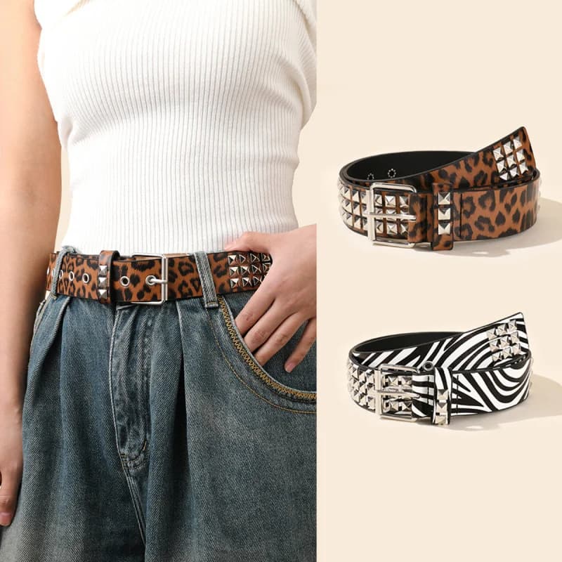 Cintura da donna con rivetti quadrati e decorazioni a piramide, cintura in pelle personalizzata stile punk con occhielli decorativi per donna