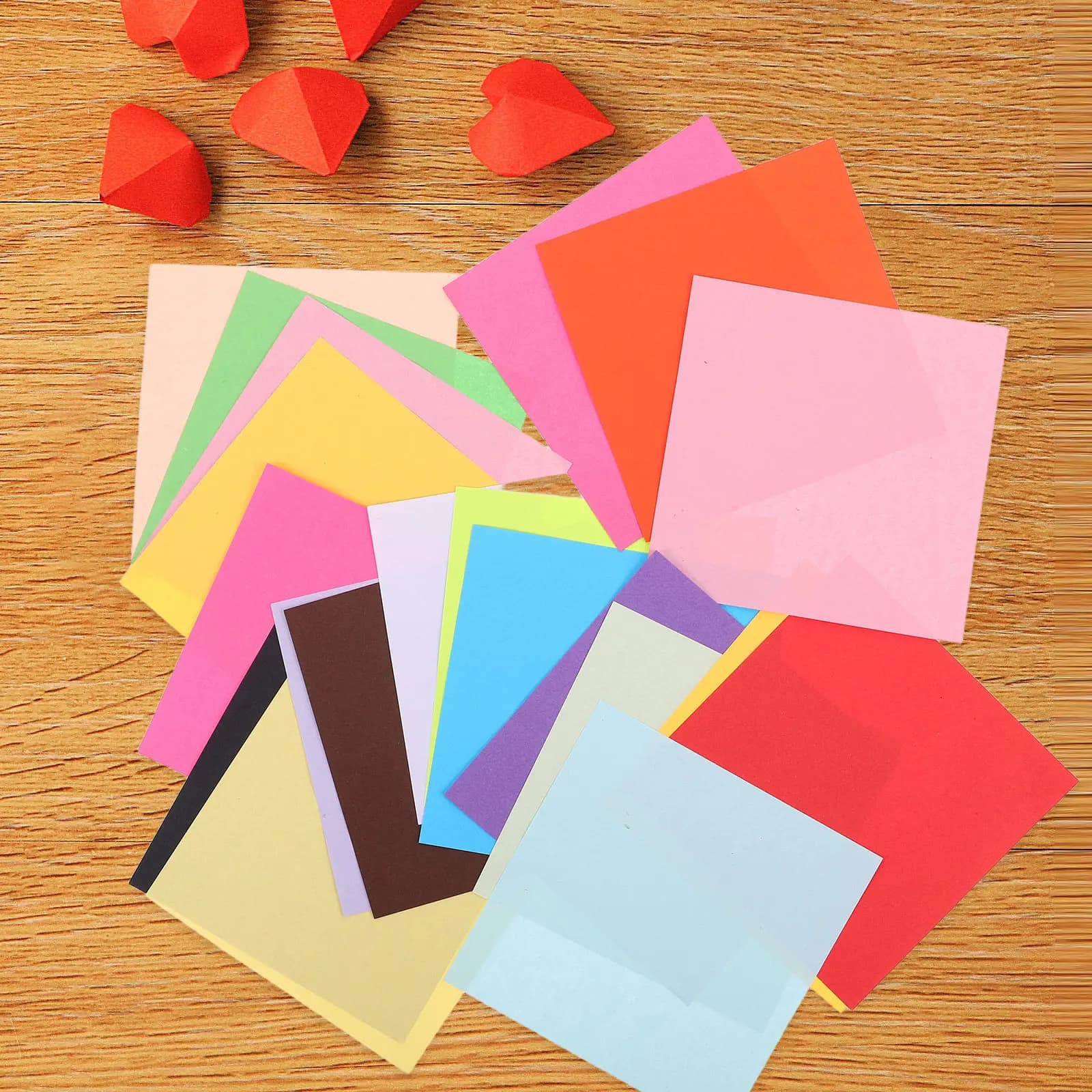 200Pcs Vibrant Origami Craft Paper for Children Focus Enhancement Parent-Child Interaction Early Learning Colorful Folding