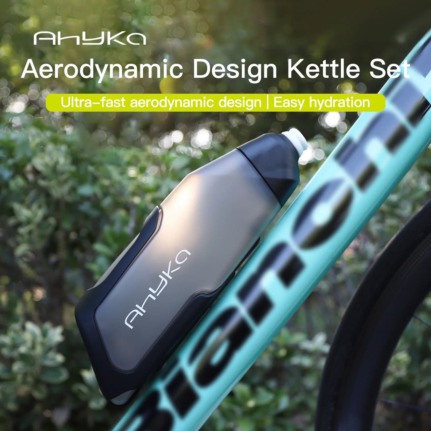 AhyKa Set of aerodynamic water bottles PP5 bottle for food use of large capacity of 600 ml with ultralight carbon bottle holders Bike accessories