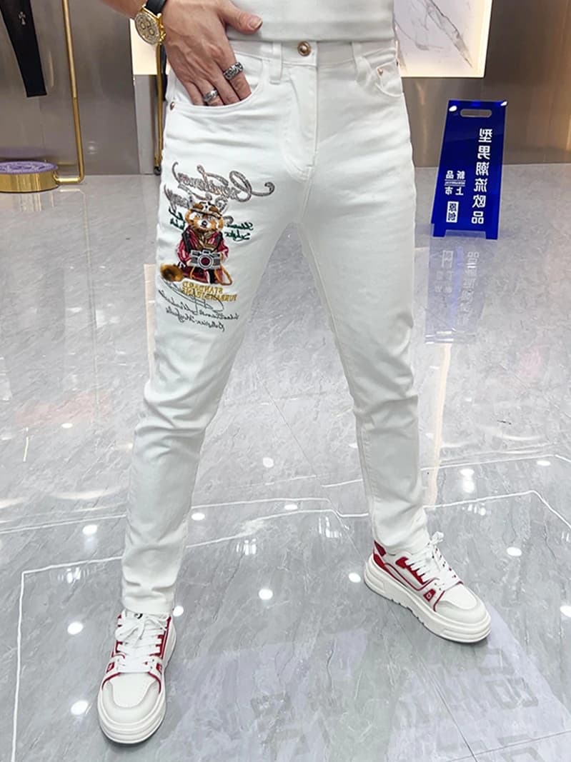 White Embroidered Cartoon Slim Fit Jeans Men's Faionable Versatile Long Pants Autumn Season High Elastici Water Waed