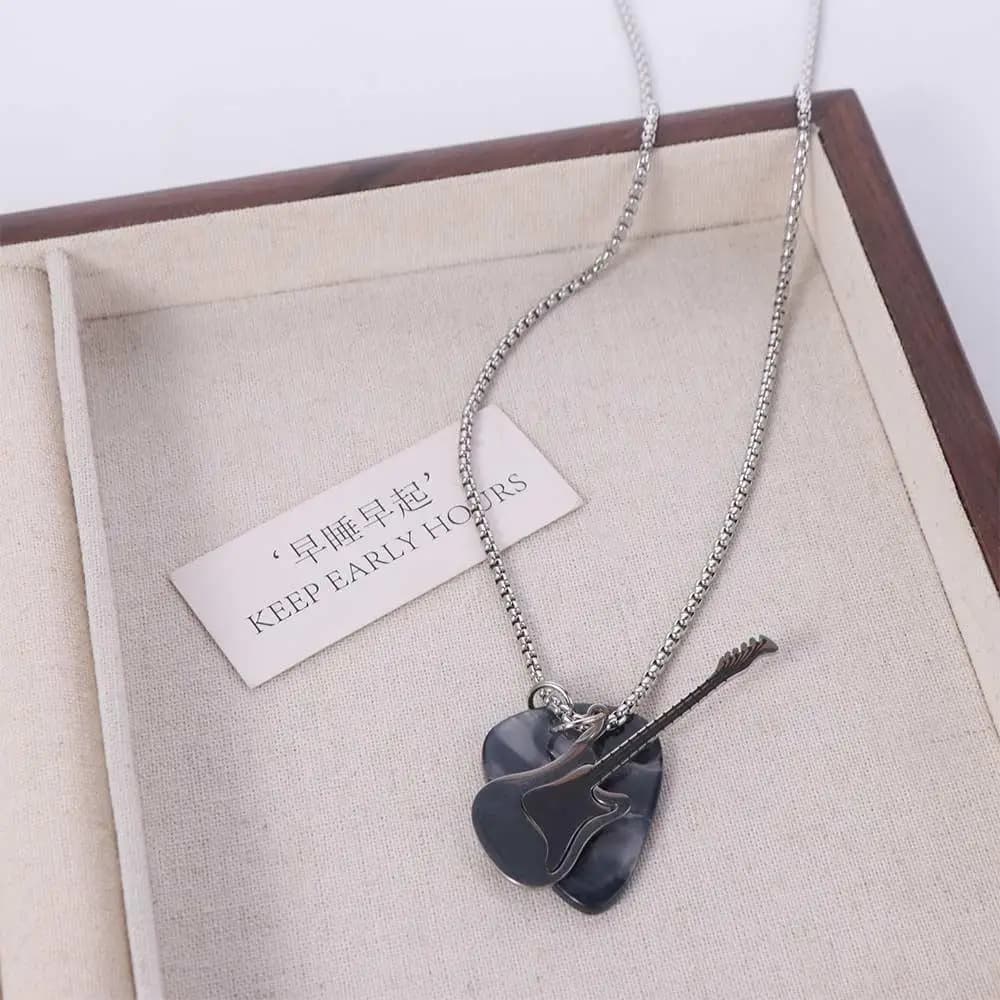 Collana con Ciondolo Plettro per Chitarra Hip-hop in Acciaio al Titanio, Catena Trendy per Chitarra, Choker Punk Vintage, Catena per Maglione con Chitarra Elettrica Unisex