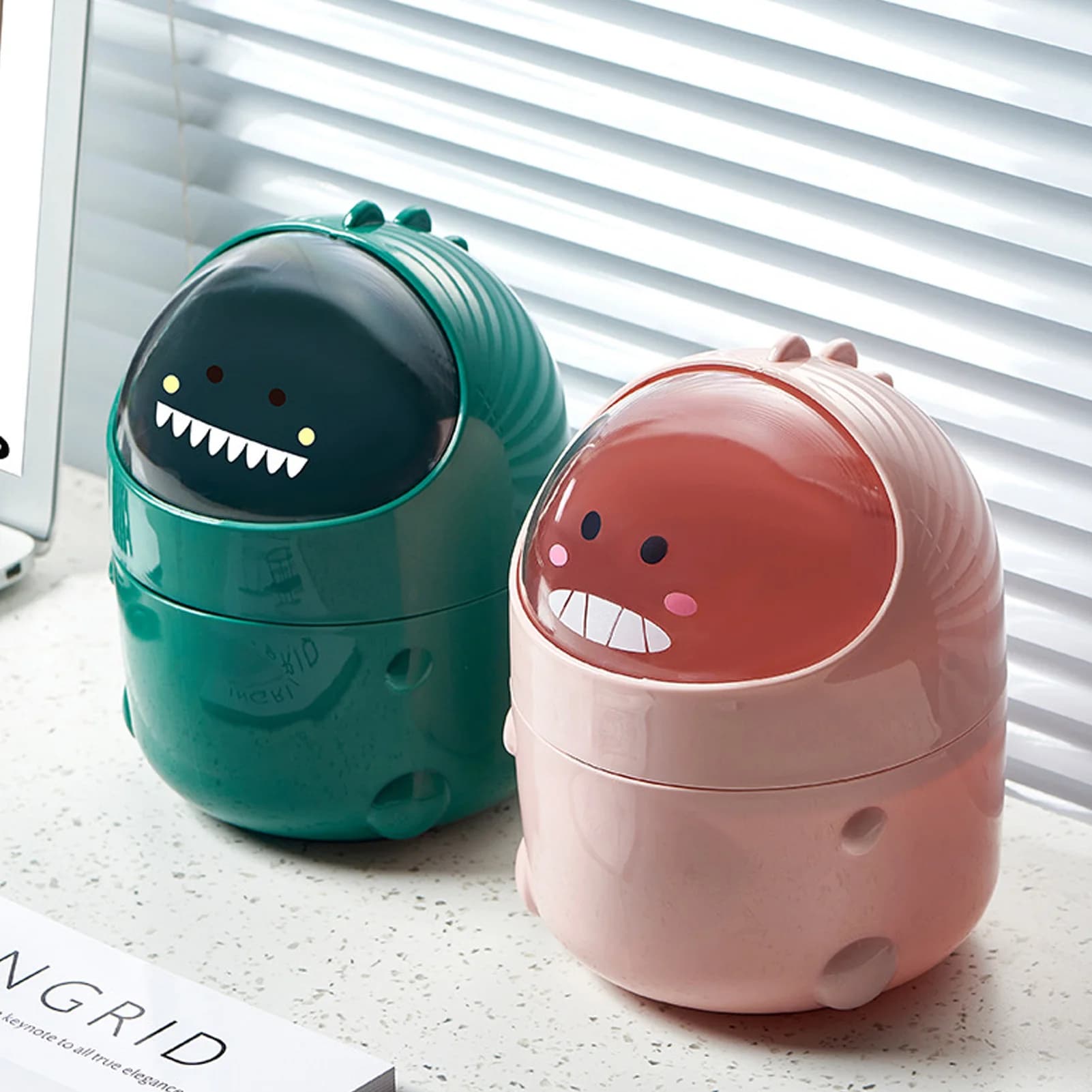Pattumiera da tavolo Baby Dinosaur Bocca grande Design staccabile Fondo antiscivolo Mini pattumiera in plastica Mini pattumiera