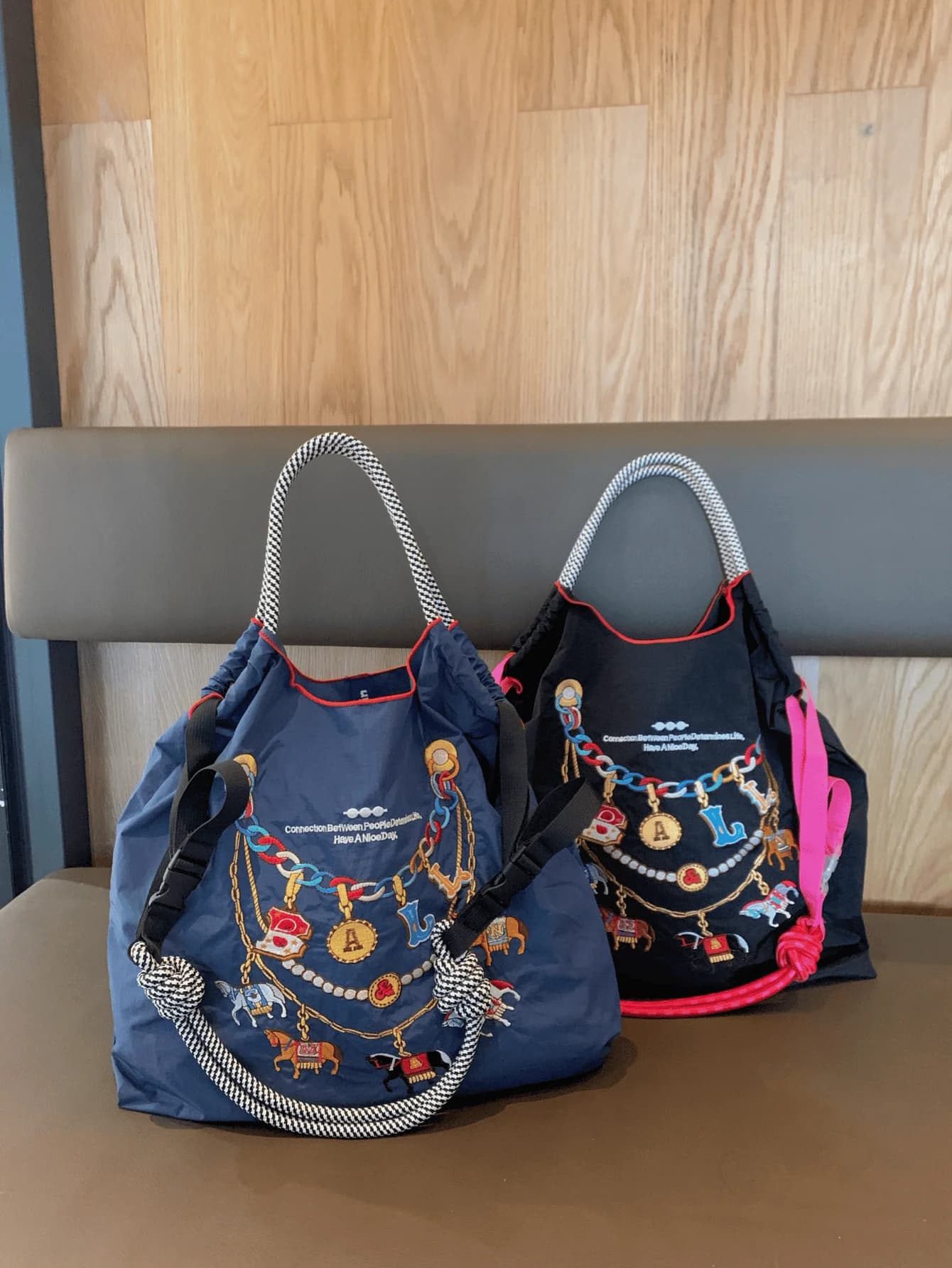 New Japanese Embroidered Pony Chain Shoulder Bag Large Capacity Lightweight Foldable Shopping Handbag for Commute Travel Party