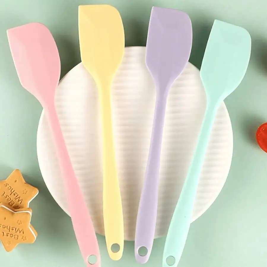 Spatola per crema da 4 pezzi, spatola in silicone per crema, marmellata e burro, facile da pulire, adatta per casa, ristorante, pasticceria, set di utensili da cucina per la cottura, set di attrezzi da cucina per il ritorno a scuola