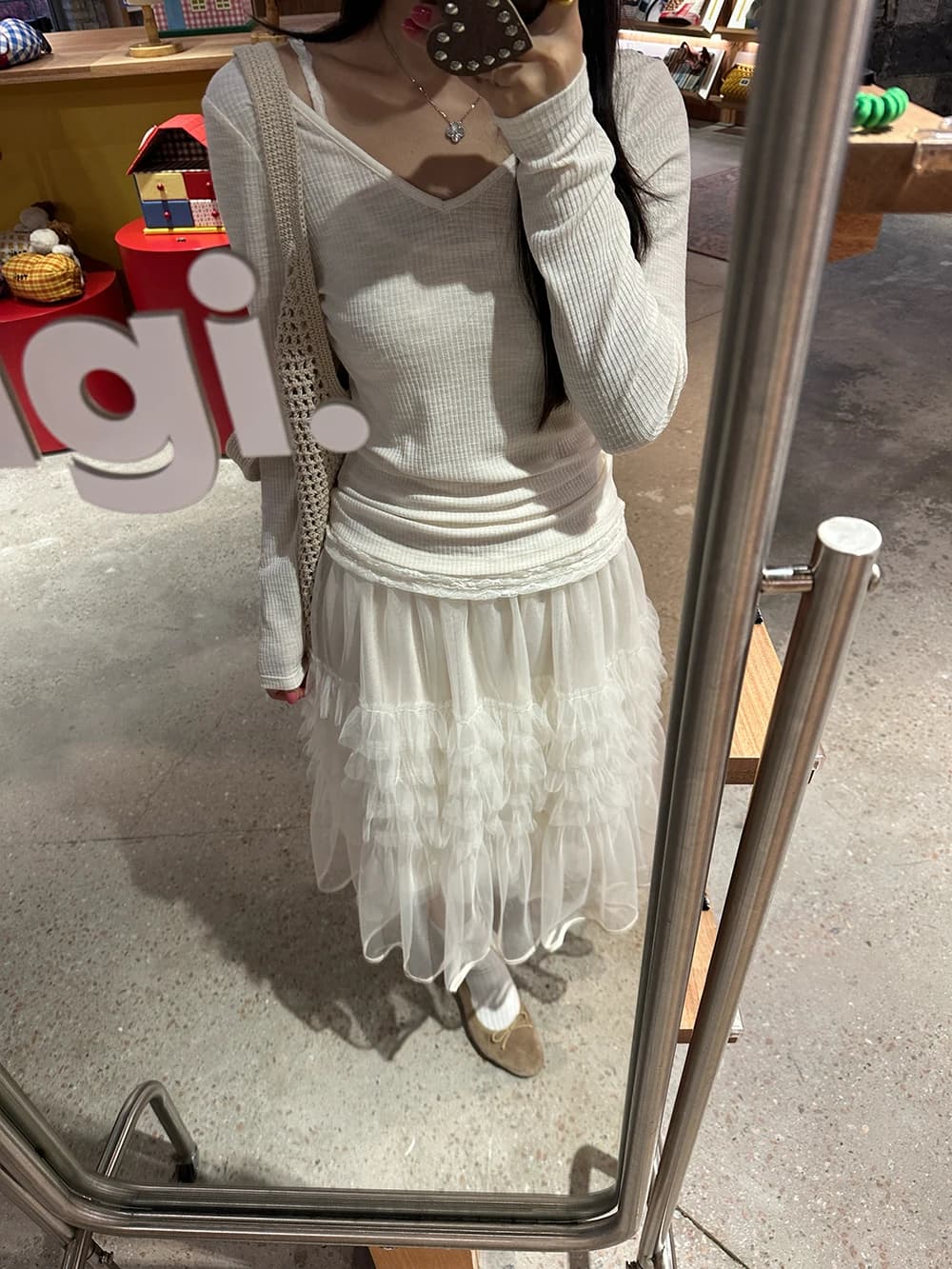 Completo due pezzi da donna in stile coreano con top a maniche lunghe in pizzo e scollo a V, effetto snellente, in misto cotone, poliestere ed elastan, Collezione Primavera 2026