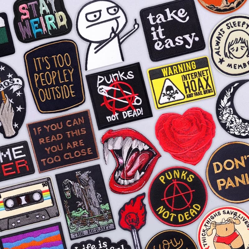 Punks Not Dead Iron On Patches thermoadhesive Patch For Clothing Black Embroidered Patches Personal Sew Logo On Jacket Backpack