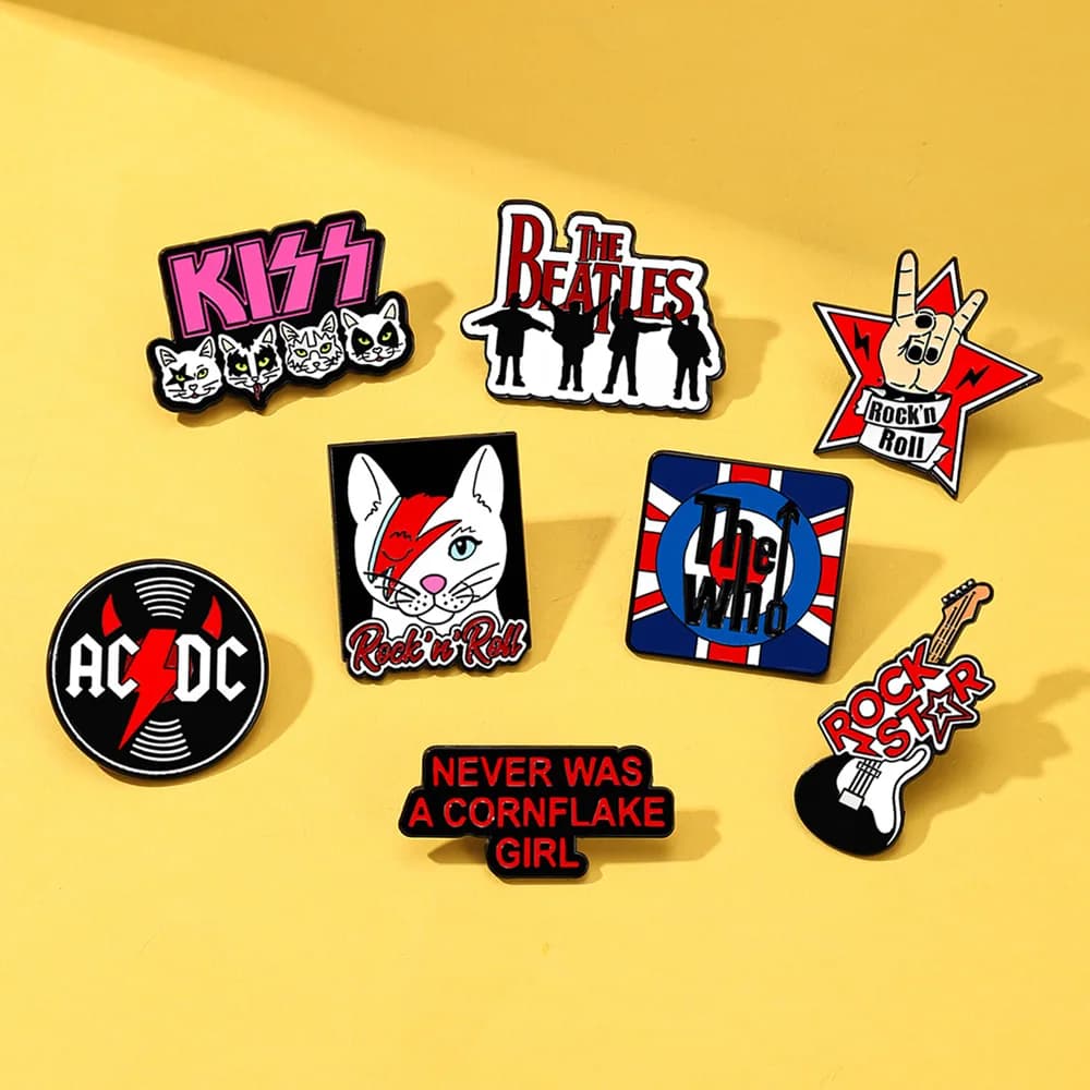 Distintivi e spille in metallo smaltato con logo Kiss, band rock, musica pop, ROCK STAR, per decorazione di zaini e felpe, regalo per fan e gruppi di cantanti