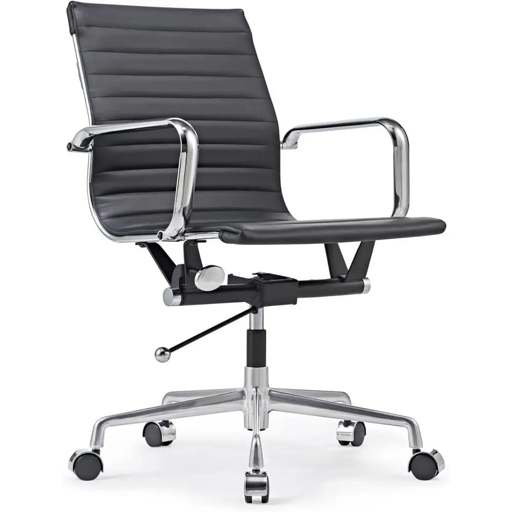 Elegante sedia da ufficio ergonomica in pelle vegana nera con schienale e supporto lombare migliorato