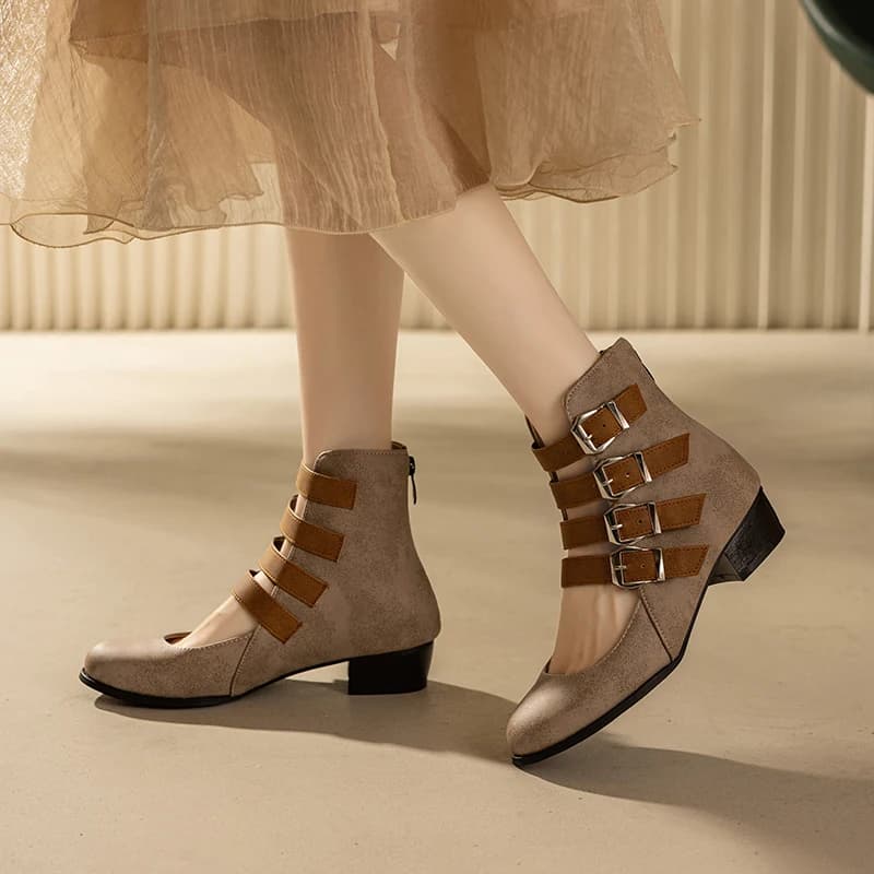 Retro Punk Woman Sandals Gladiator Buckle Low Heels Rome Gothic Rock Comfort Shoes Lady Large Size 34-47