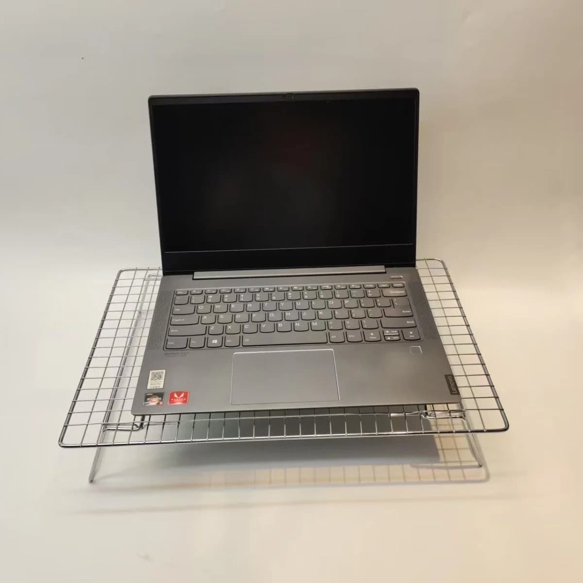 Desktop straight stand, convenient laptop cooling support stand, detachable and foldable, easy to carry, height increasing and w